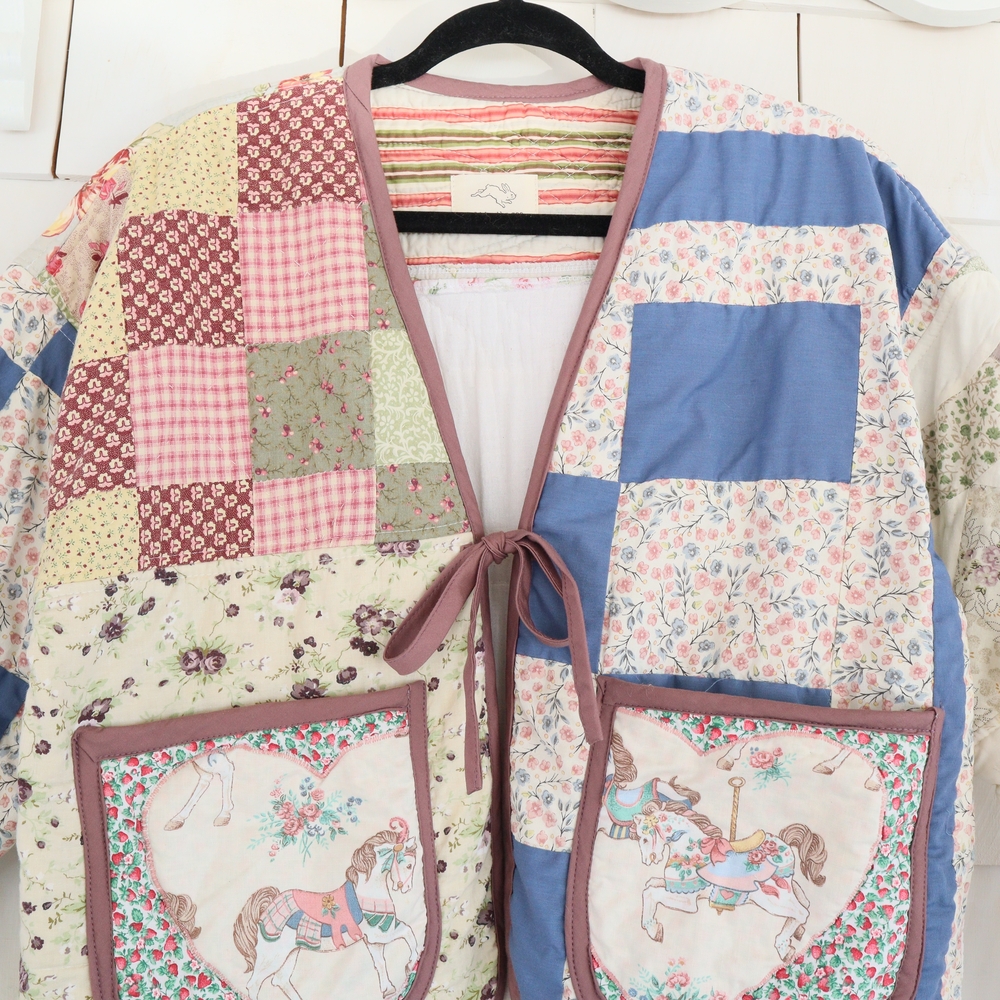 Upcycled Patchwork Quilted Cardigan Jacket With Bow S • M • L - Picture 4 of 10